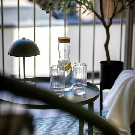 Stylish With Terrace Near New York Cafe 6 Апартаменты